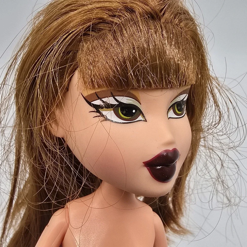 Bratz Doll Xpress It Meygan Red Hair Green Eyes Dark Burgandy Lips